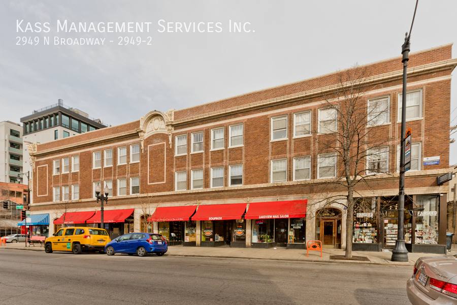 Apartment for rent at 2949 N Broadway #2, Chicago, IL 60657
