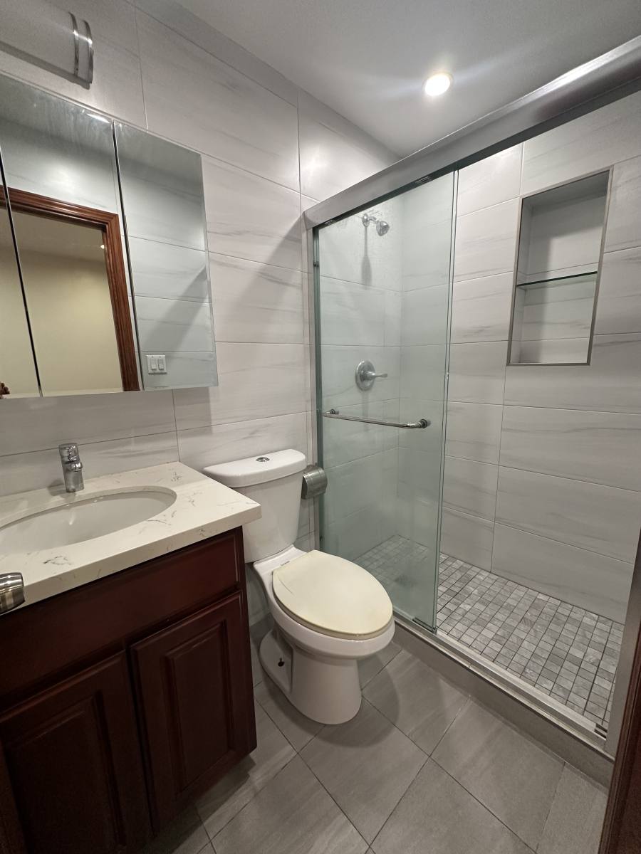 Apartment for rent at 137 Miriam St, Daly City, CA 94014