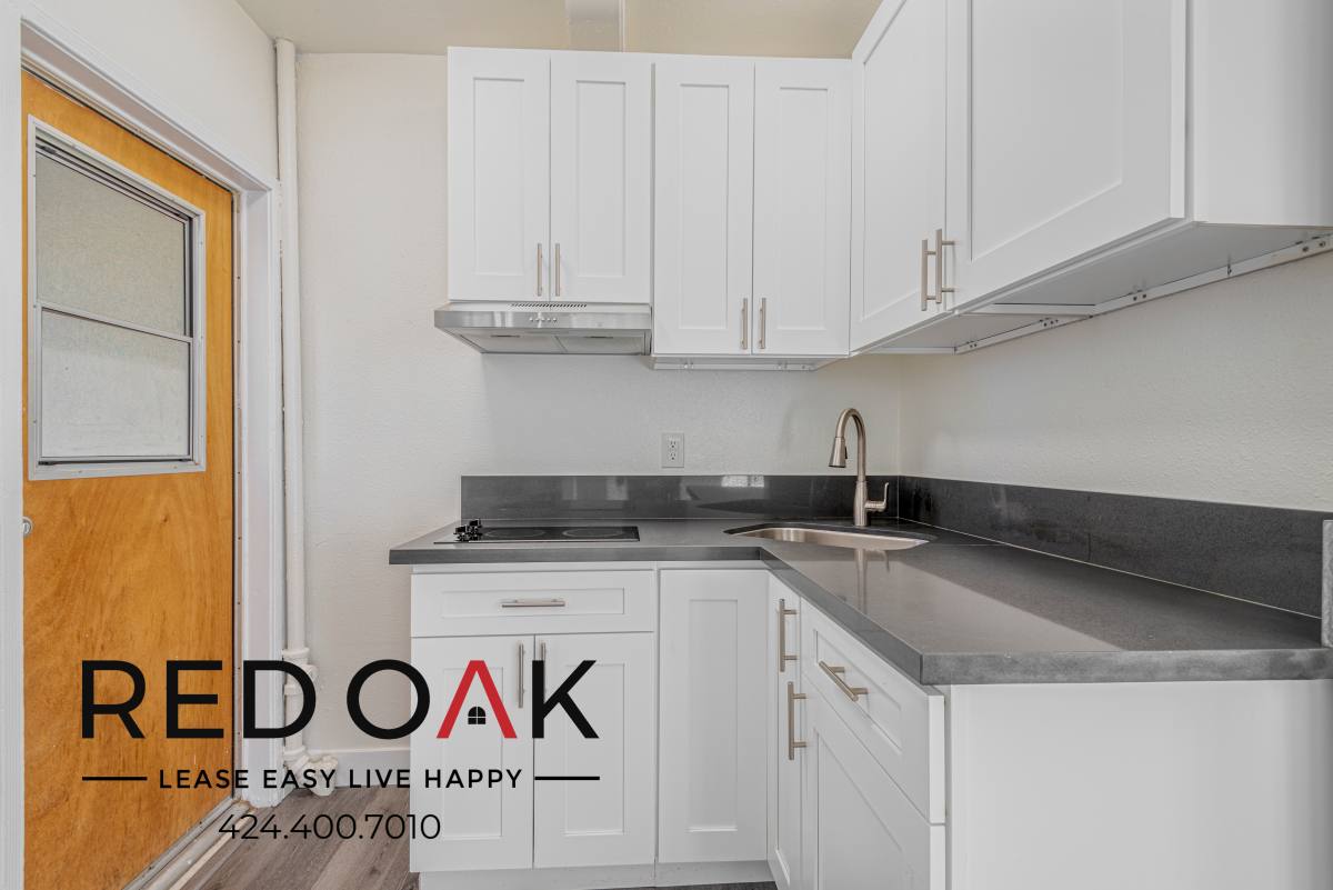 Condo for rent at 1915 Santa Ynez St #1915 1 4, Los Angeles, CA 90026