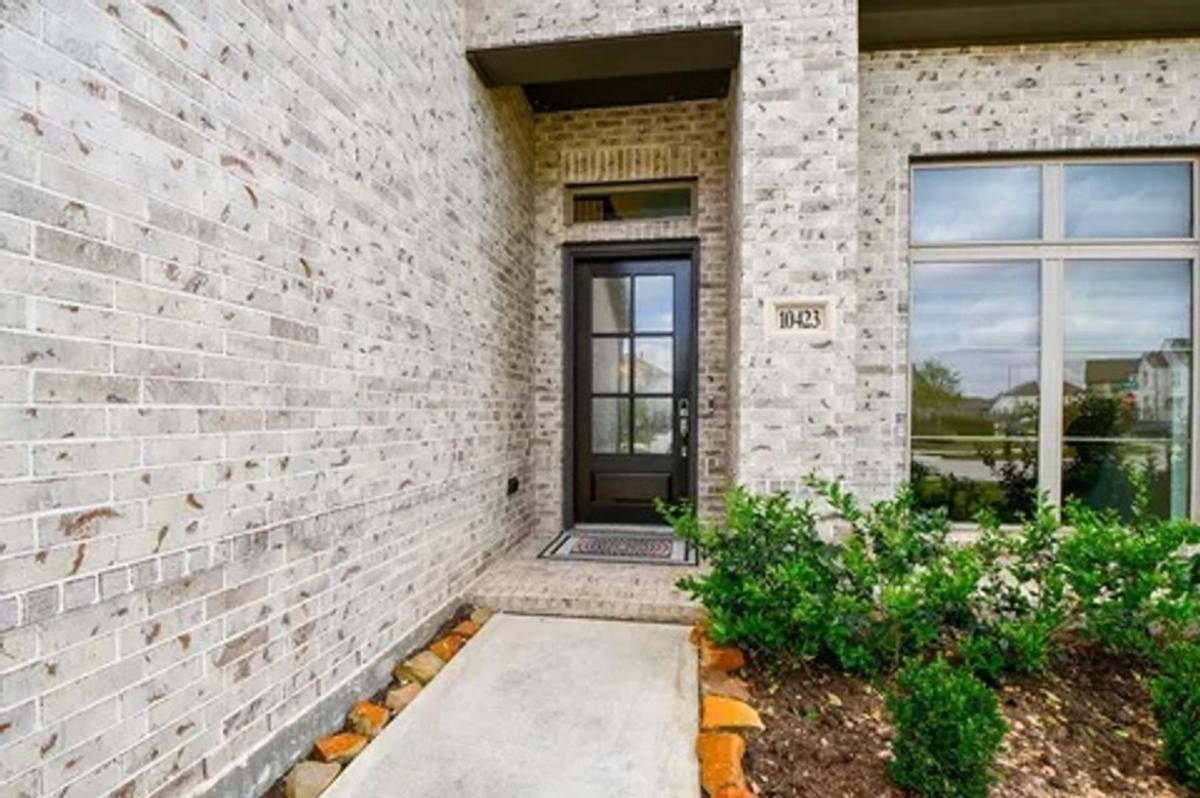 House for rent at 10423 Mira Terace Trail, Richmond, TX 77406