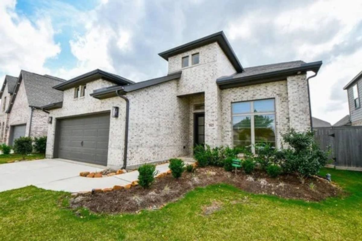 House for rent at 10423 Mira Terace Trail, Richmond, TX 77406