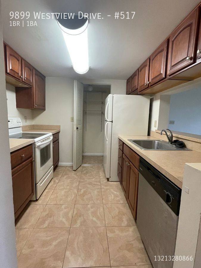 Condo for rent at 9899 Westview Dr #517, Pompano Beach, FL 33076