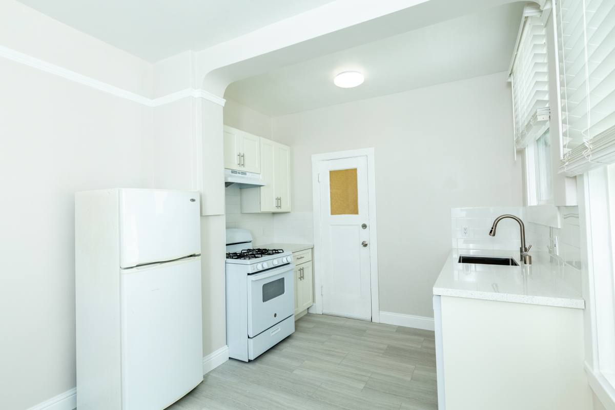 Apartment for rent at 1565 Chestnut St #33, San Francisco, CA 94123
