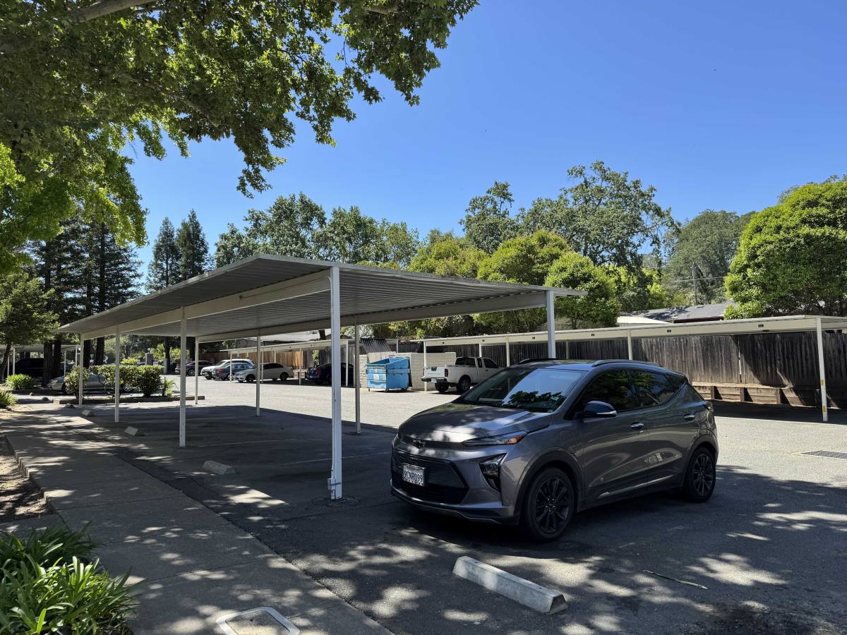 Apartment for rent at 913 Madrone Rd #N3, Glen Ellen, CA 95442