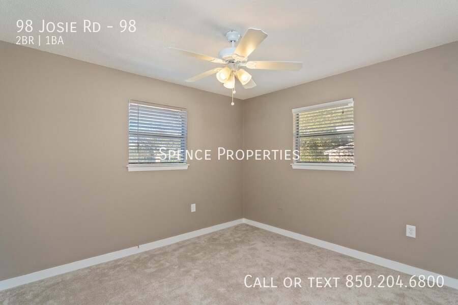 Apartment for rent at 98 Josie Rd #98, Mary Esther, FL 32569