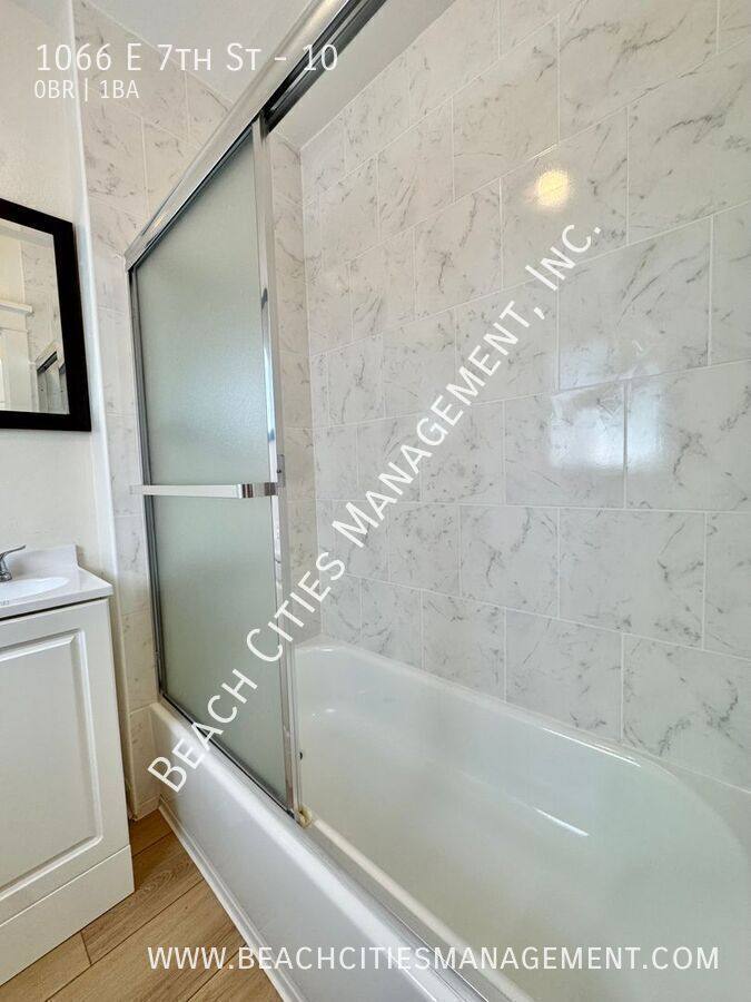 Apartment for rent at 1066 E 7th St #10, Long Beach, CA 90813