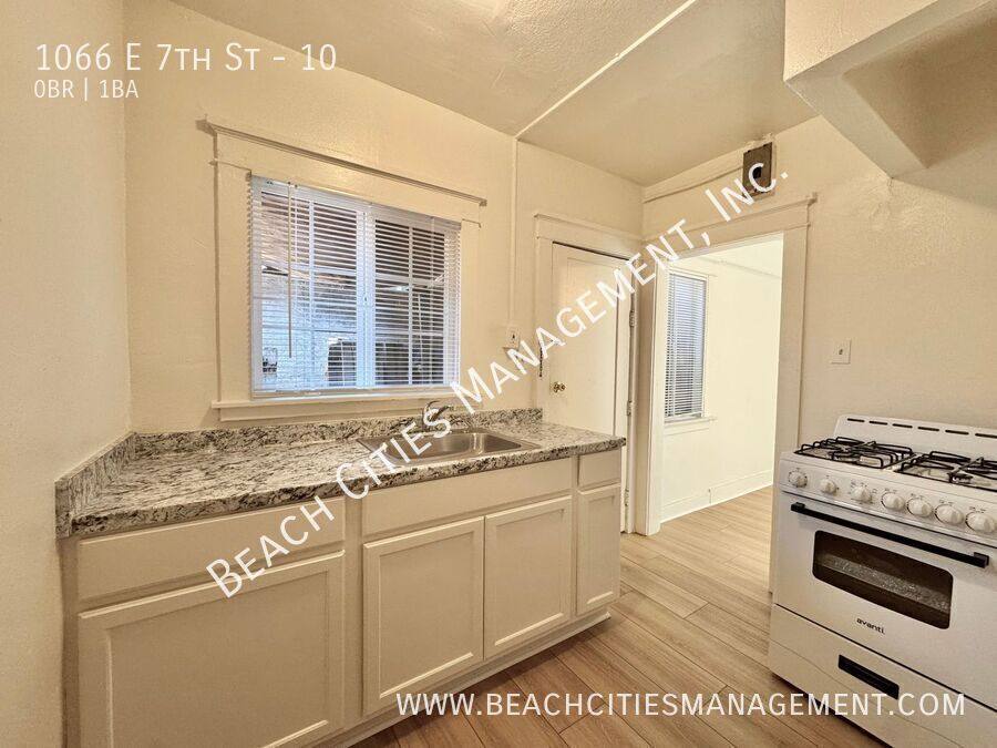 Apartment for rent at 1066 E 7th St #10, Long Beach, CA 90813