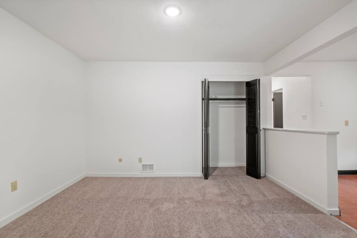Apartment for rent at 129 Fountain St, Pittsburgh, PA 15205