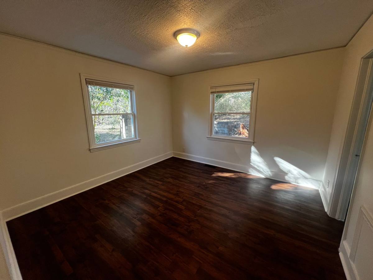 House for rent at 4 Prancer Ave, Greenville, SC 29605