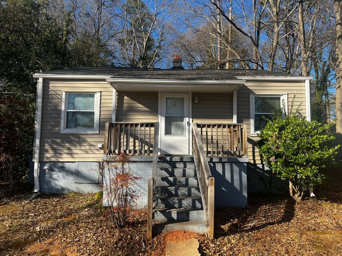 House for rent at 4 Prancer Ave, Greenville, SC 29605