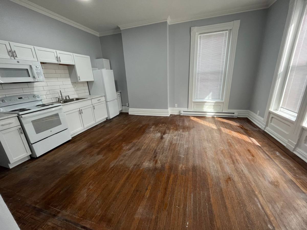 Apartment for rent at 920 Main St, Racine, WI 53403