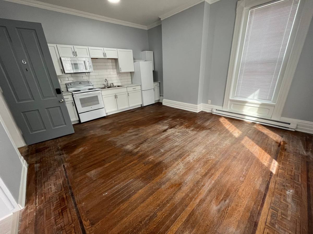 Apartment for rent at 920 Main St, Racine, WI 53403