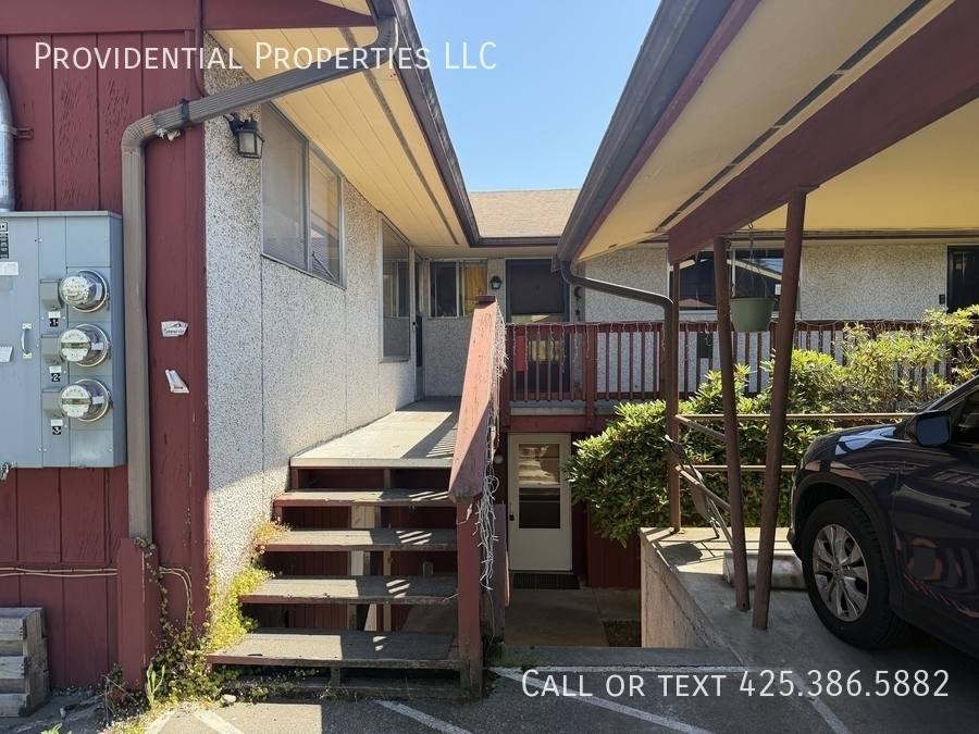 Apartment for rent at 2509 61st St SE #2, Everett, WA 98203