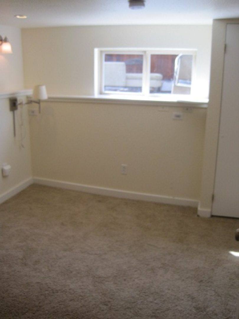 Apartment for rent at 549 NE 79th, Seattle, WA 98115