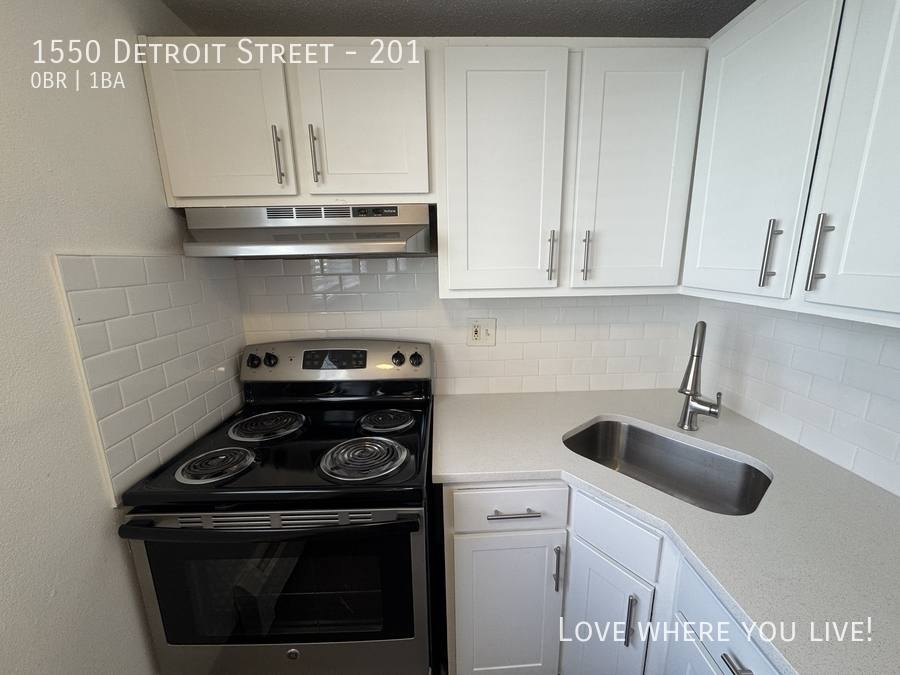 Apartment for rent at 1550 Detroit St #201, Denver, CO 80206