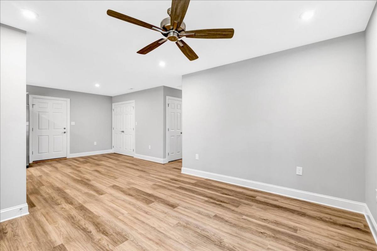 Townhouse for rent at 32 W Third Ave, Alberta, VA 23821