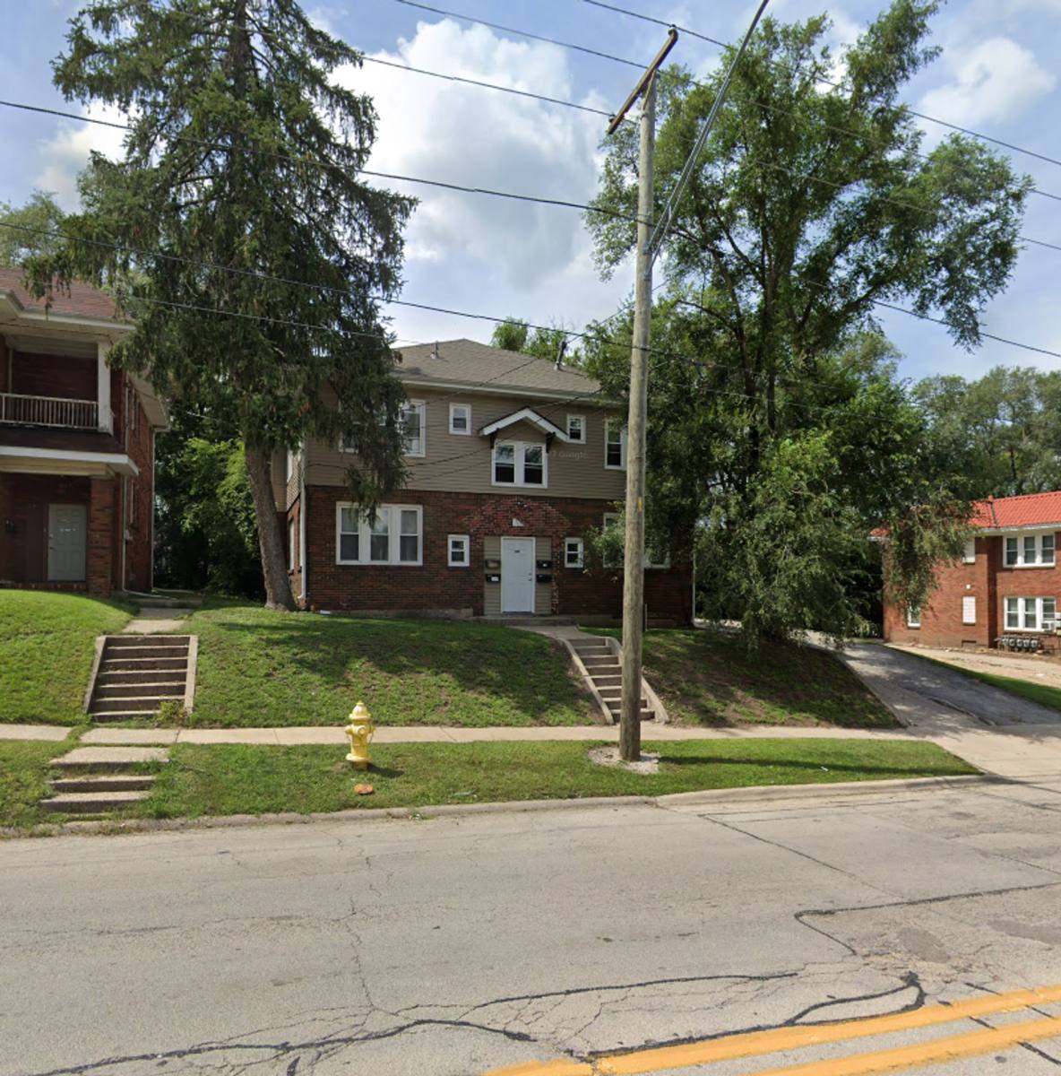 Apartment for rent at 1228-1230 N Rockton Ave, Rockford, IL 61103