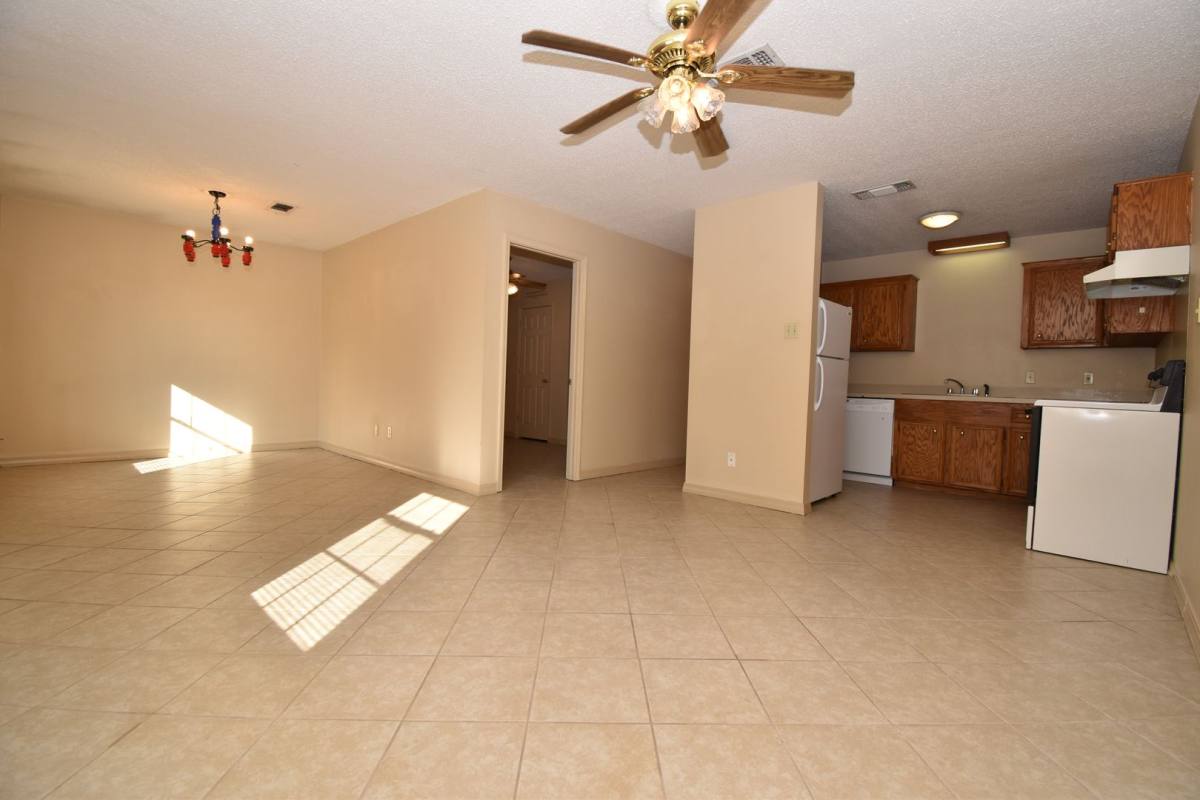 Apartment for rent at 402 W Florida Ave, Ruston, LA 71270