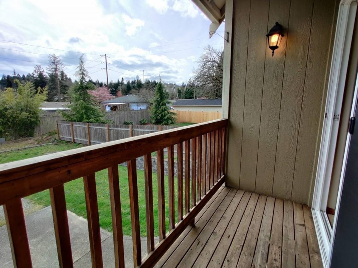 Townhouse for rent at 515-B Ferry St SW, Olympia, WA 98512