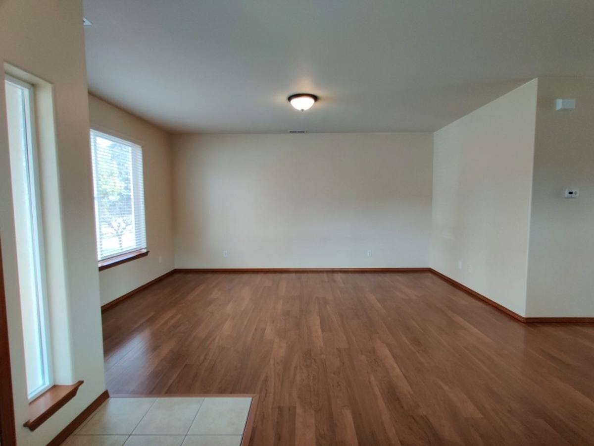 Townhouse for rent at 515-B Ferry St SW, Olympia, WA 98512