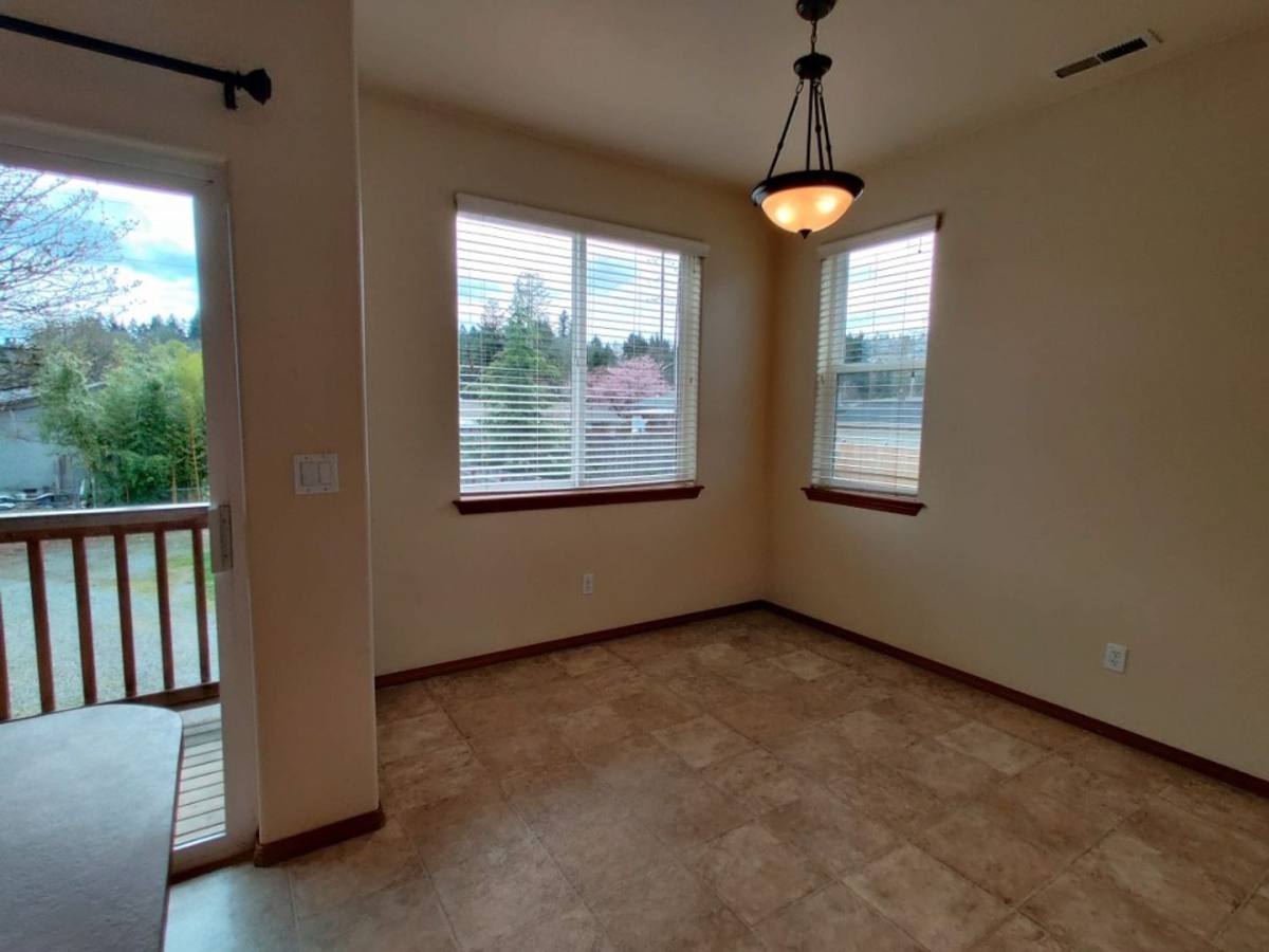 Townhouse for rent at 515-B Ferry St SW, Olympia, WA 98512