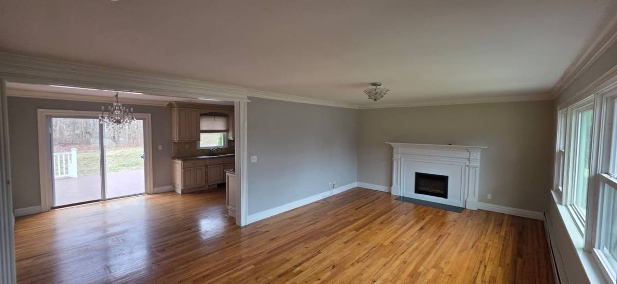 House for rent at 20 Woodmere Dr, Trumbull, CT 06611