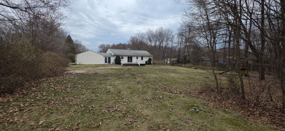 House for rent at 20 Woodmere Dr, Trumbull, CT 06611