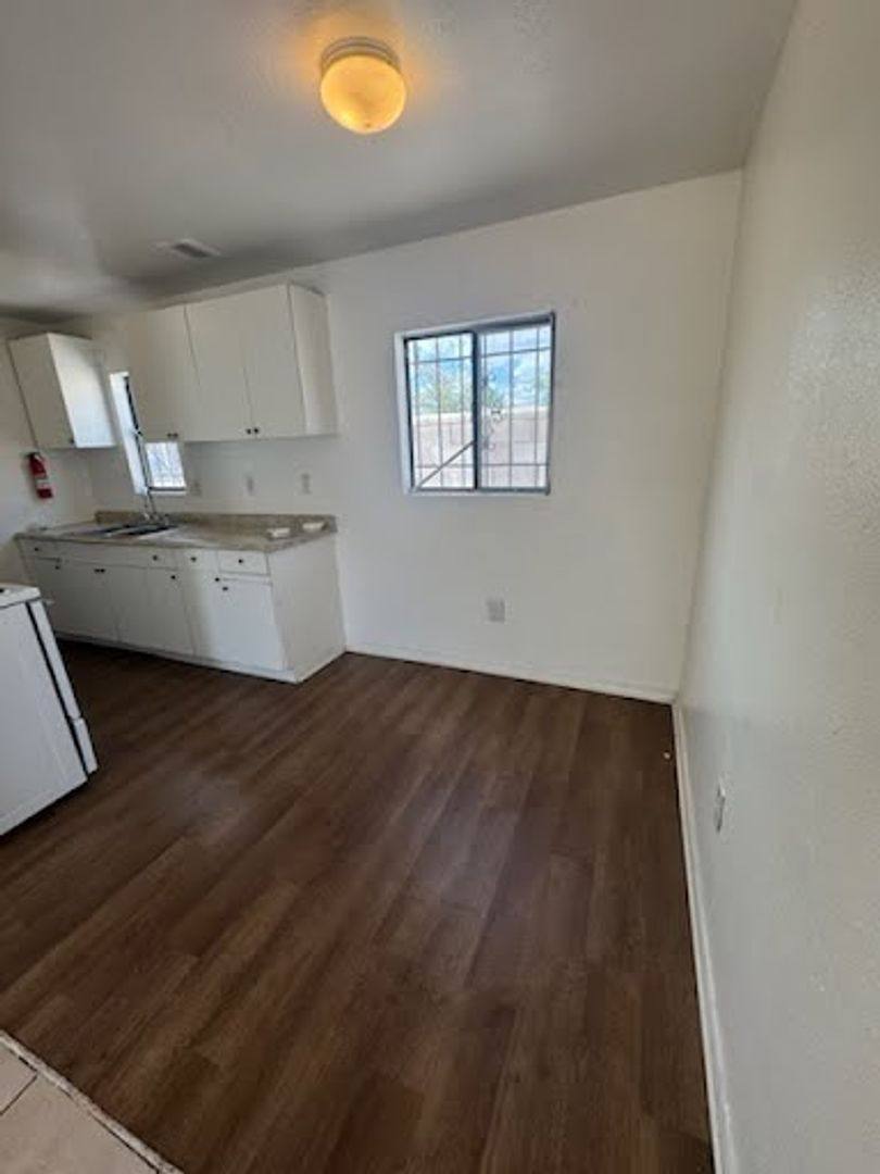 Apartment for rent at 305 Wisconsin, Albuquerque, NM 87108