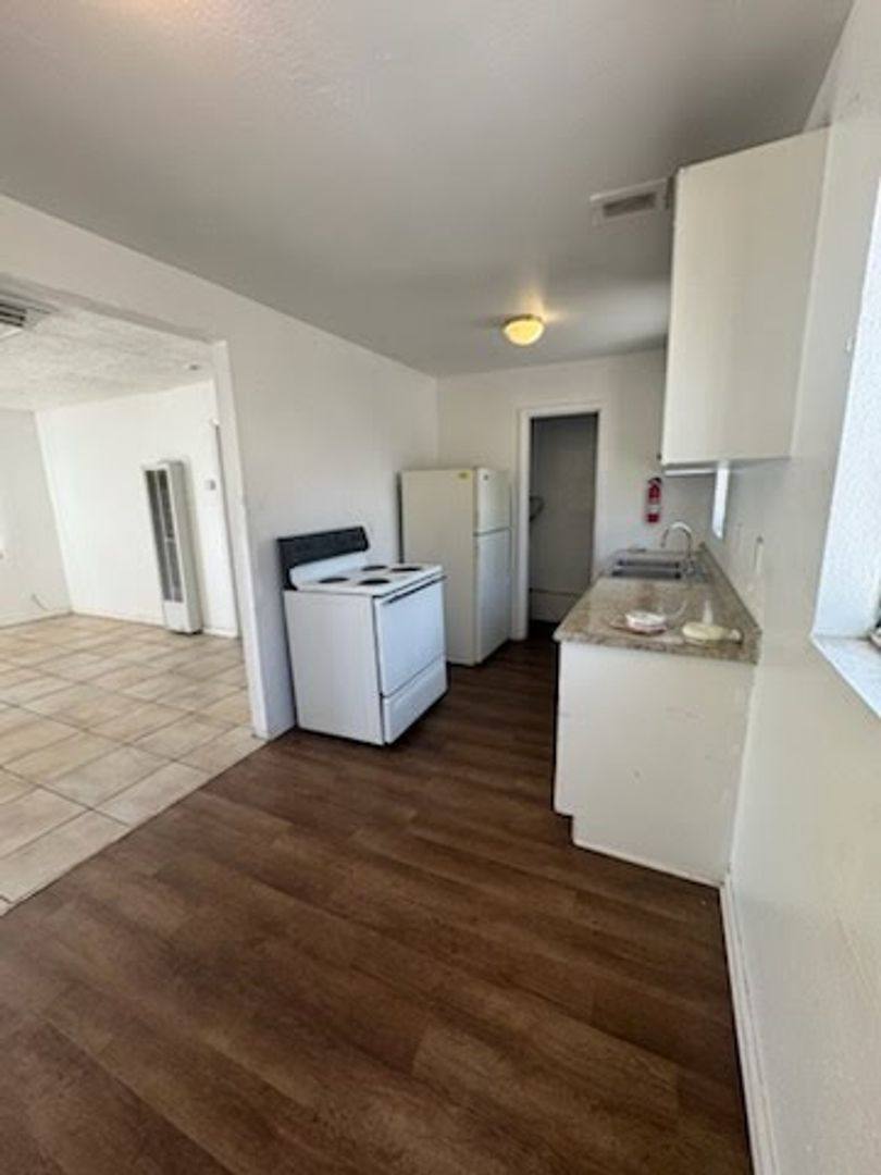 Apartment for rent at 305 Wisconsin, Albuquerque, NM 87108