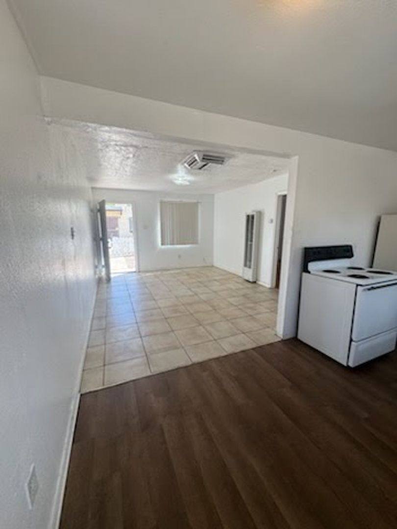 Apartment for rent at 305 Wisconsin, Albuquerque, NM 87108