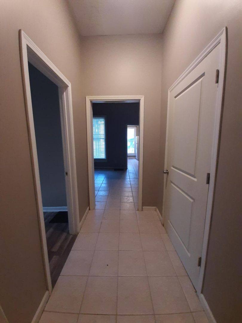 Apartment for rent at 1301 Arlington Ave, Davenport, IA 52803