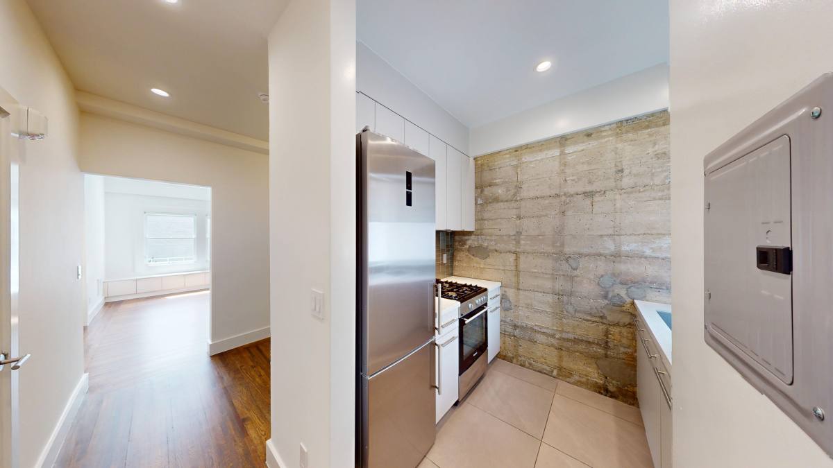 Apartment for rent at 333 Hyde St #12, San Francisco, CA 94109