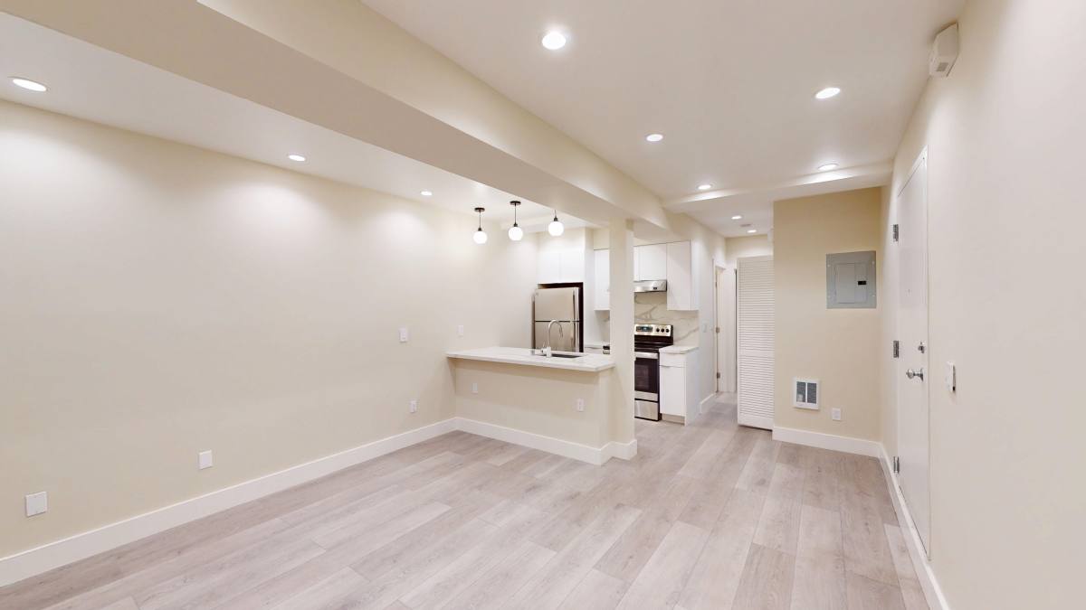 Apartment for rent at 333 Hyde St #12, San Francisco, CA 94109