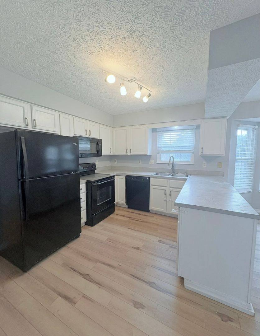 House for rent at 4843 Ballentine Dr, Canal Winchester, OH 43110