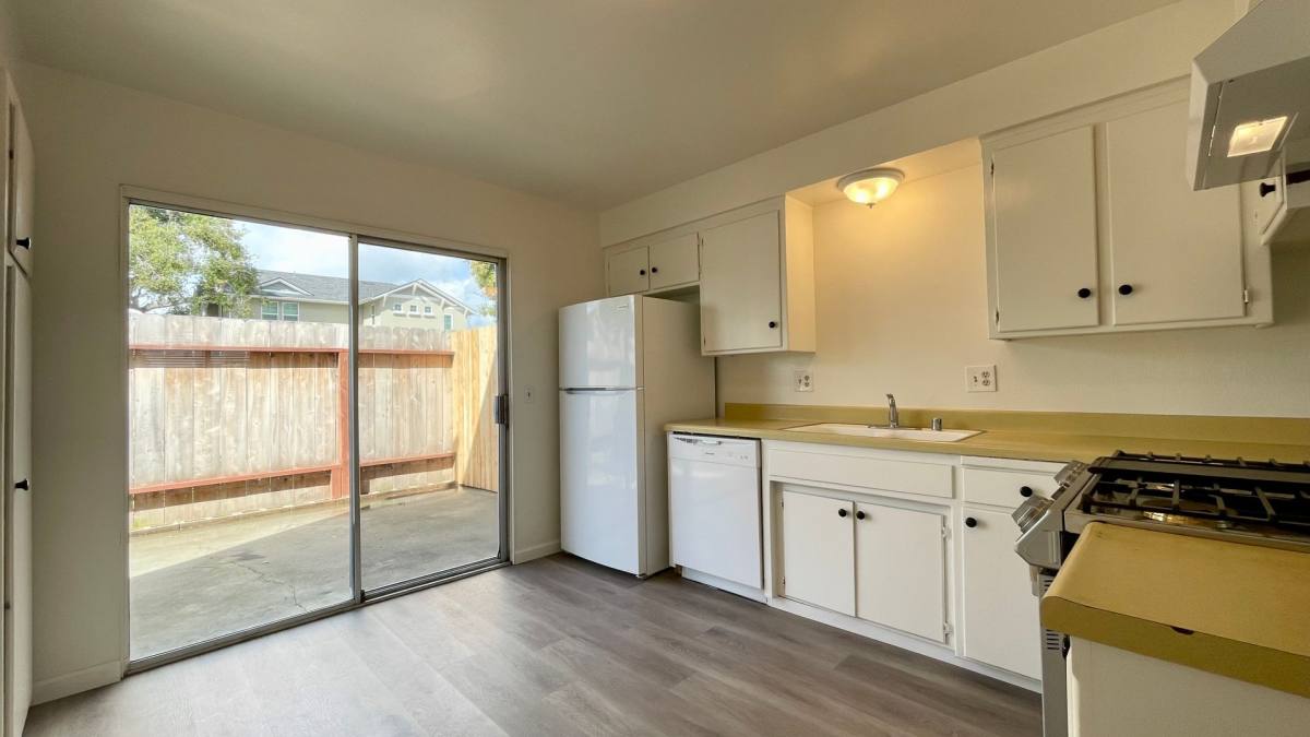 Townhouse for rent at 992 Fair Oaks Ave #C, Arroyo Grande, CA 93420