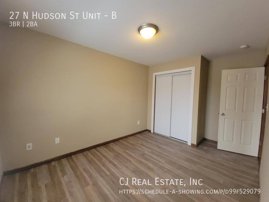 Townhouse for rent at 27 N Hudson St #B, Buckner, MO 64016