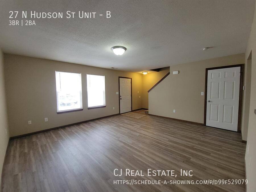 Townhouse for rent at 27 N Hudson St #B, Buckner, MO 64016