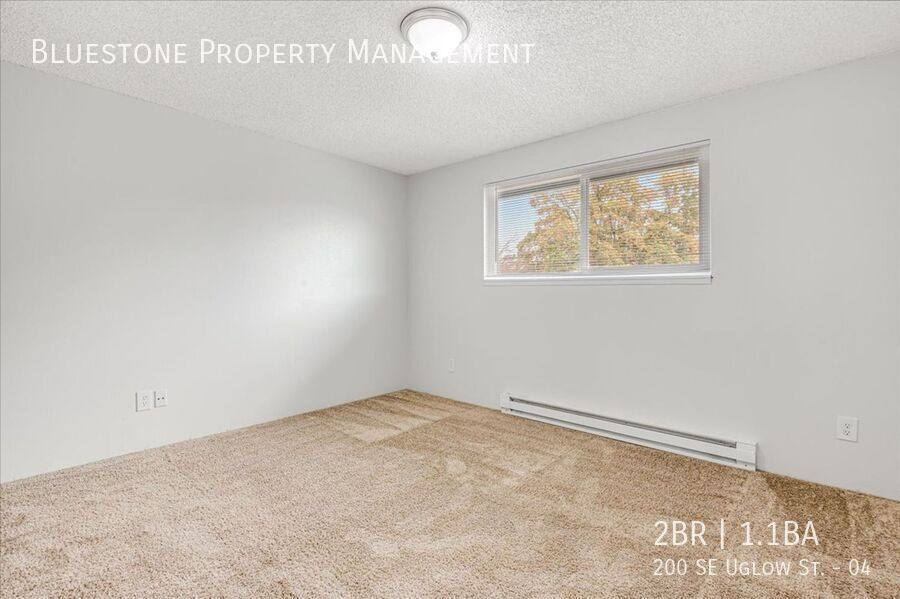 Apartment for rent at 200 SE Uglow St #4, Dallas, OR 97338