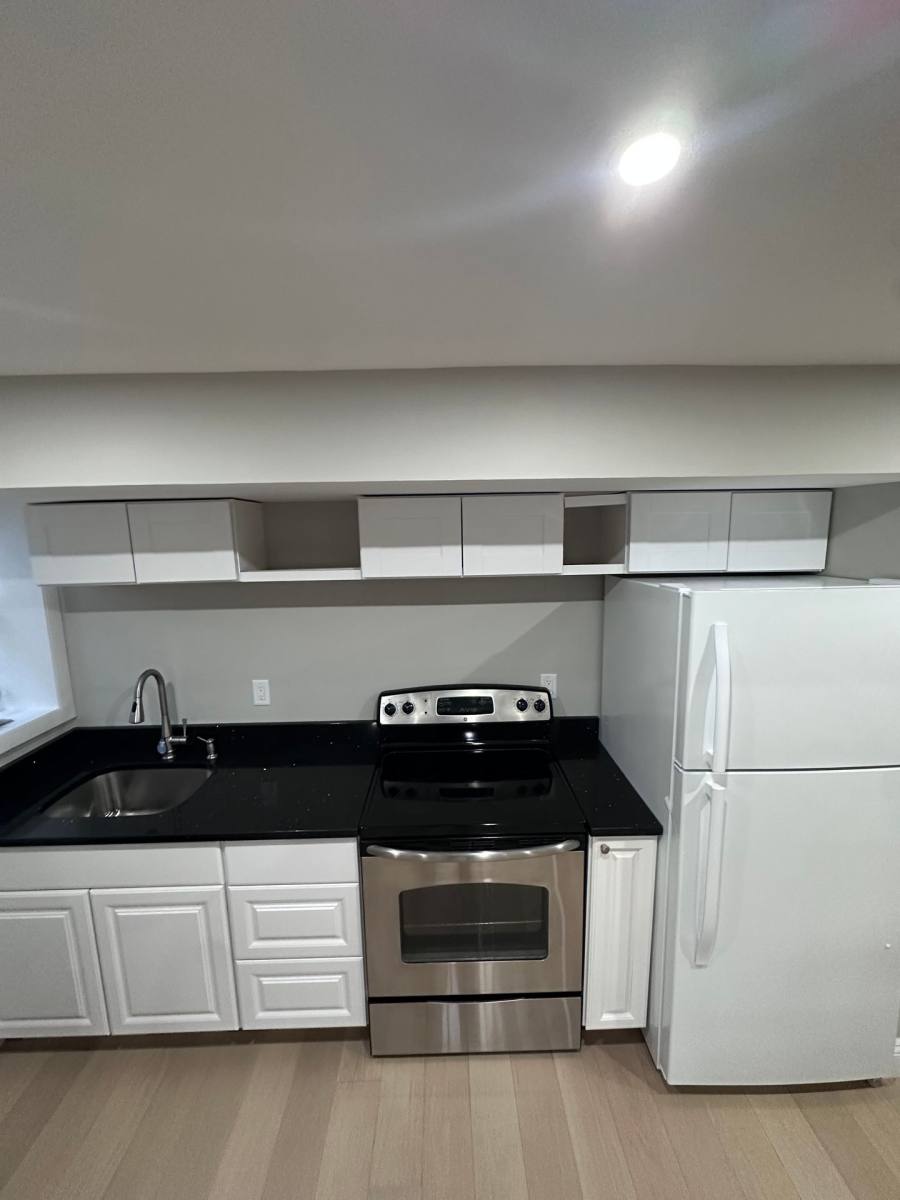Apartment for rent at 76 Northwood Dr, Easton, CT 06612