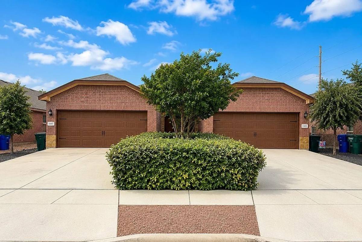 Townhouse for rent at 1107 Renee Way, Seguin, TX 78155