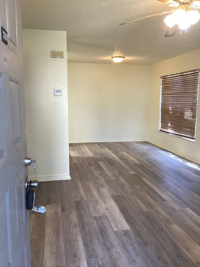 Condo for rent at 4846 S Semoran Ave, Orlando, FL 32822