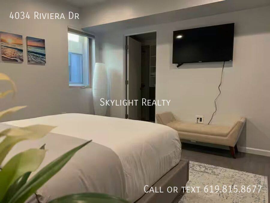 House for rent at 4034 Riviera Dr, San Diego, CA 92109