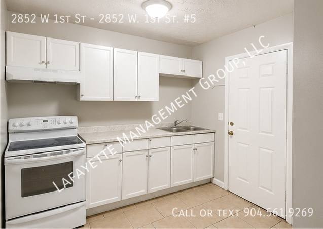 Apartment for rent at 2852 W 1st St W- St5, Jacksonville, FL 32254