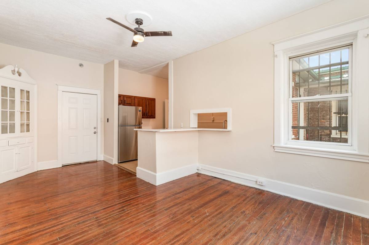 Apartment for rent at 32 W High St, Carlisle, PA 17013