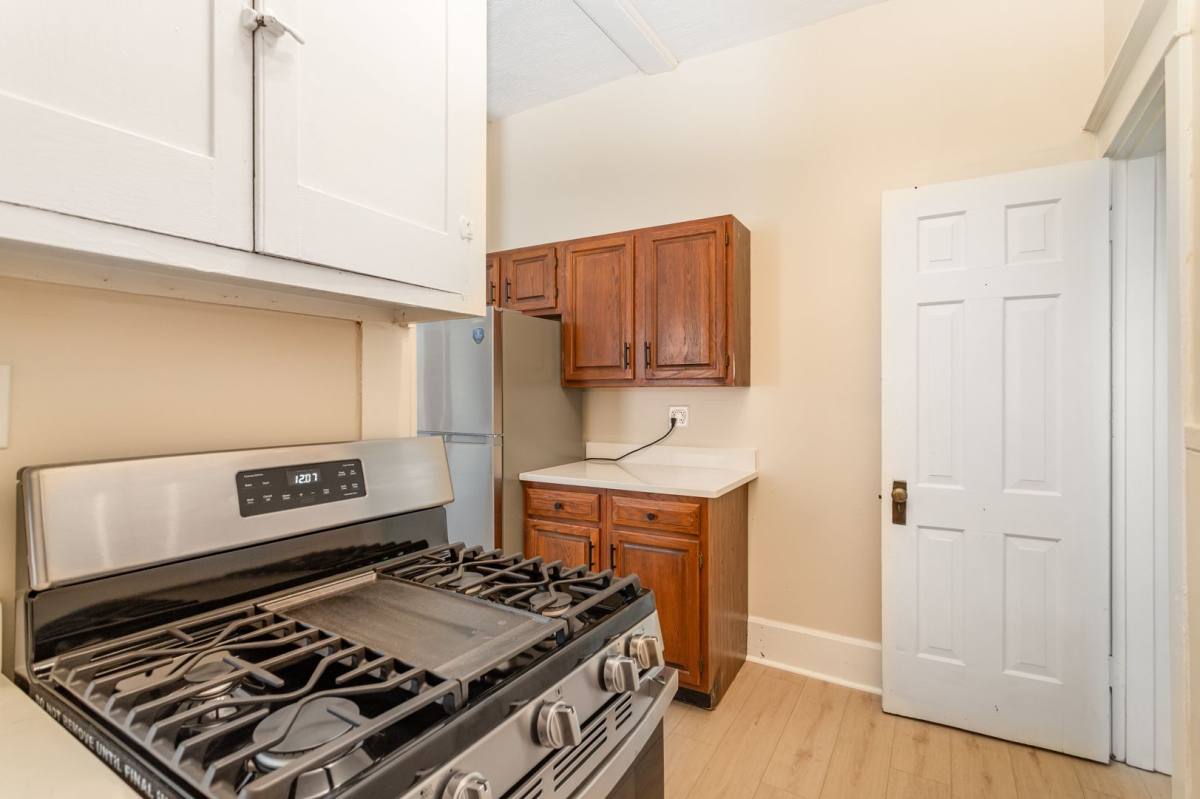 Apartment for rent at 32 W High St, Carlisle, PA 17013