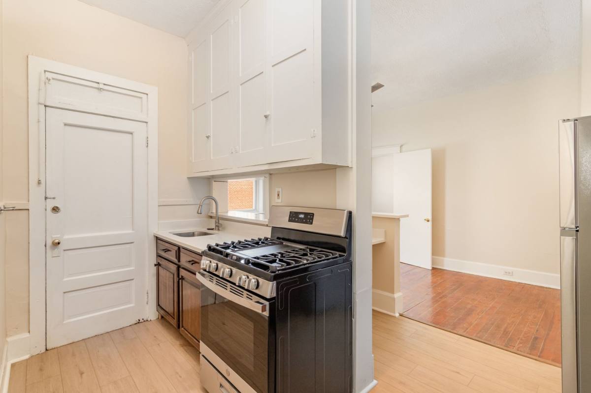 Apartment for rent at 32 W High St, Carlisle, PA 17013