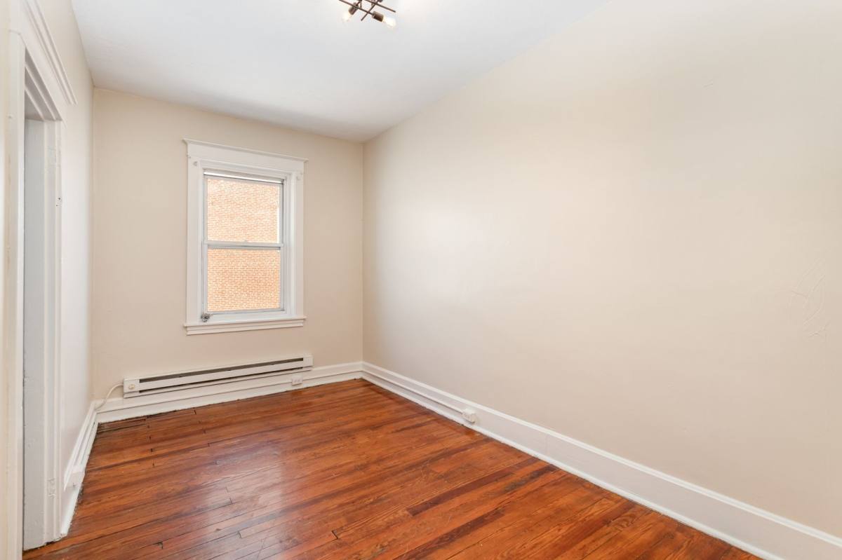 Apartment for rent at 32 W High St, Carlisle, PA 17013