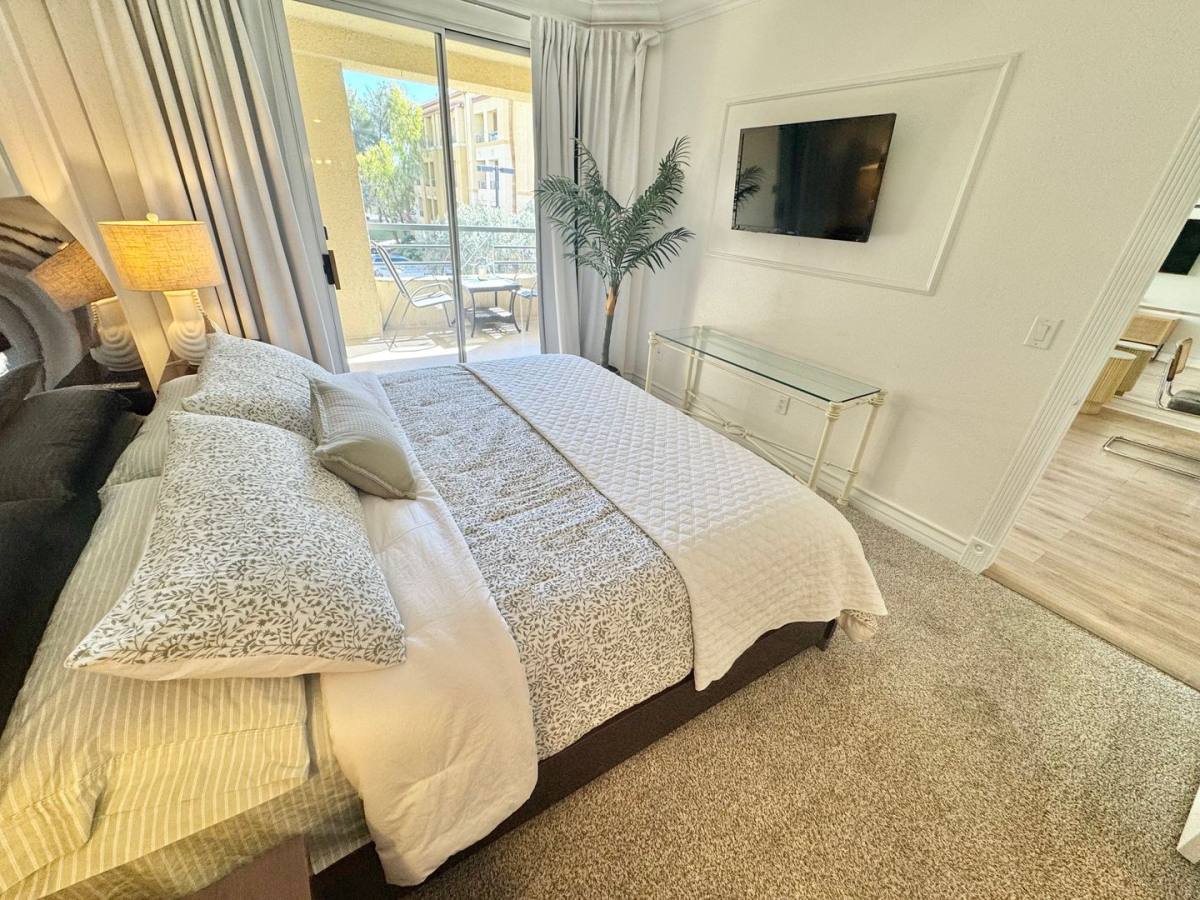 Condo for rent at 260 E Flamingo Rd, Las Vegas, NV 89169