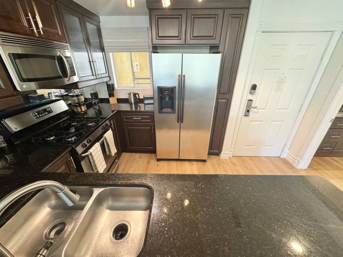Condo for rent at 260 E Flamingo Rd, Las Vegas, NV 89169