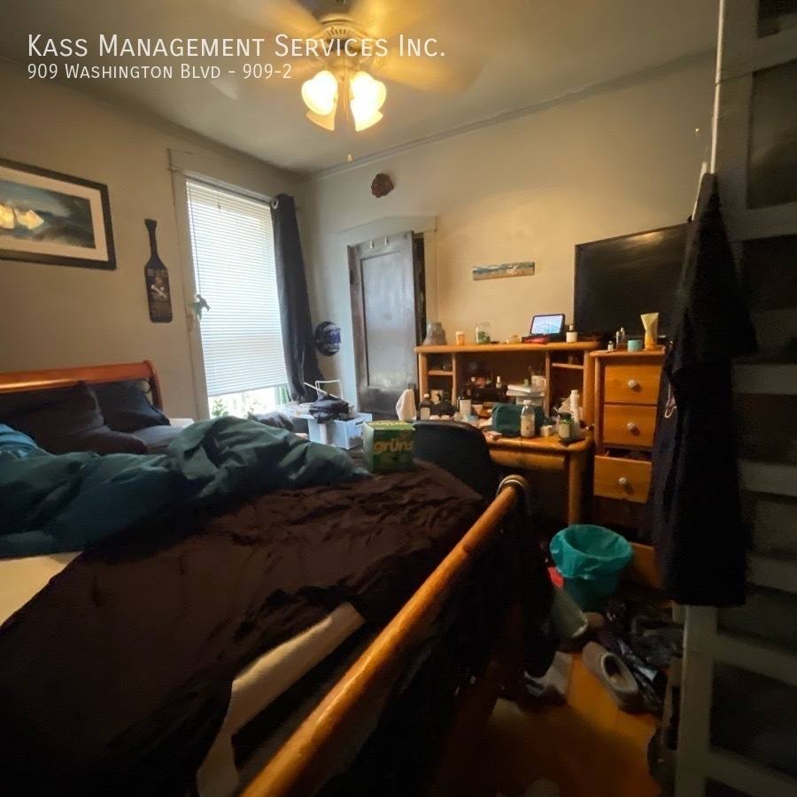 Apartment for rent at 909 Washington Blvd #909-2, Oak Park, IL 60302